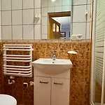 Marta M & Sauna Ζακοπάνε