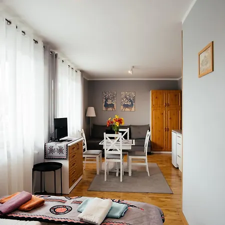 Marta M Sauna Jacuzzi زاكوباني