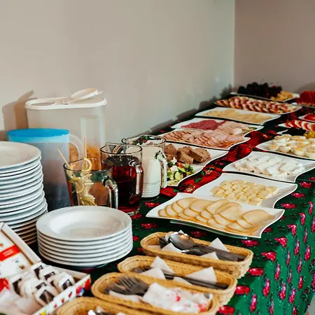 Marta M Sauna Jacuzzi بيت ضيافة