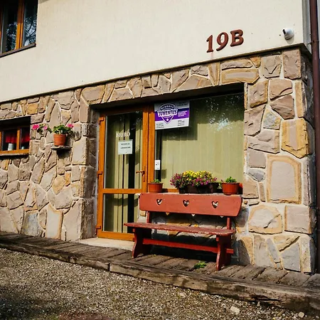 Marta M Sauna Jacuzzi بيت ضيافة 3*