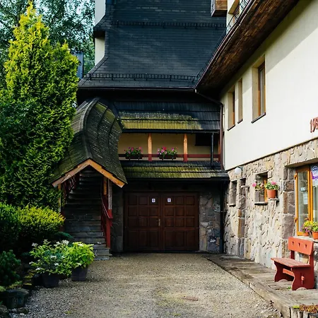 Marta M Sauna Jacuzzi Vendégház 3*