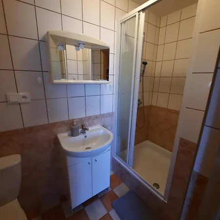 Marta M Sauna Jacuzzi بيت ضيافة زاكوباني