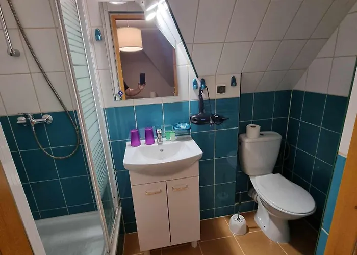 Πανσιόν Marta M & Sauna